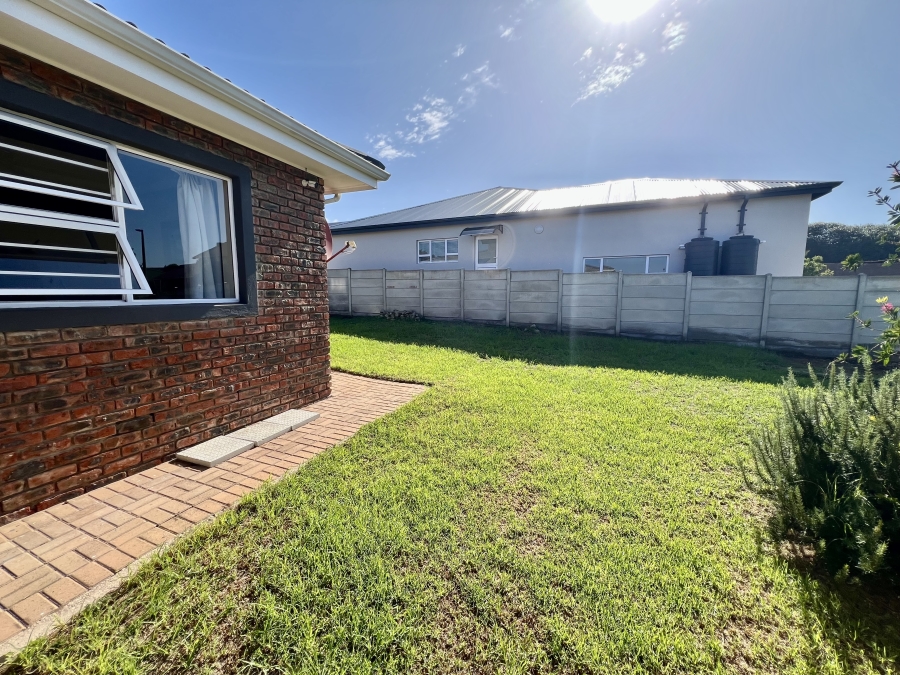 3 Bedroom Property for Sale in Stilbaai Wes Western Cape